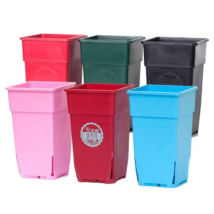 Square Pot Nursery06