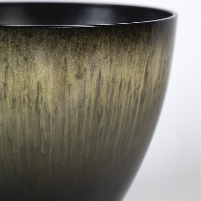 Glossy Flower Pot