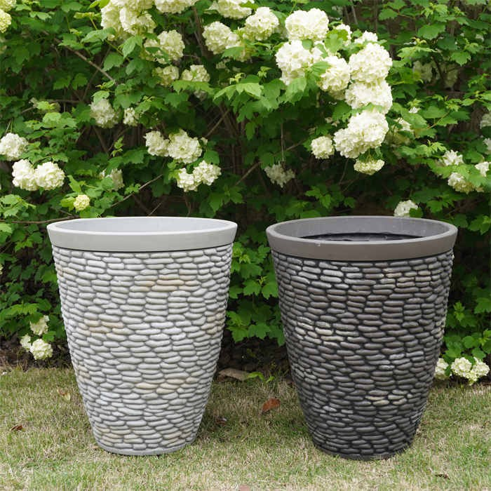 15 Plastic Planter06