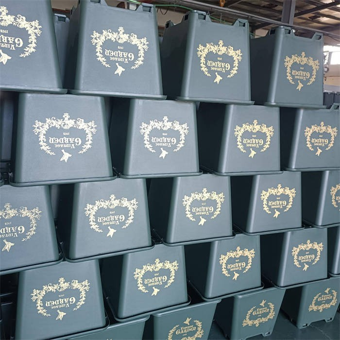 12 Square Blueberry Planter06