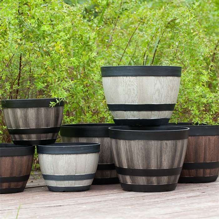 wooden barrel planter06