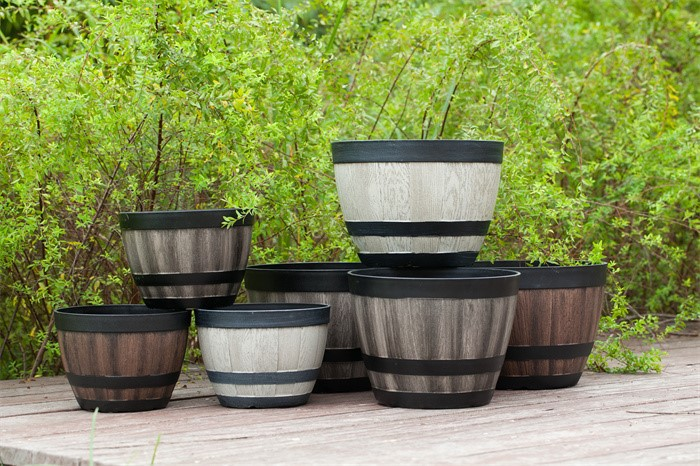 Rustic Bucket Planter03