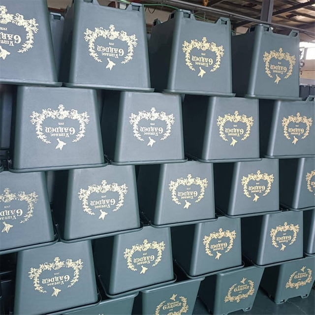 Durable Plastic Nursery Pots