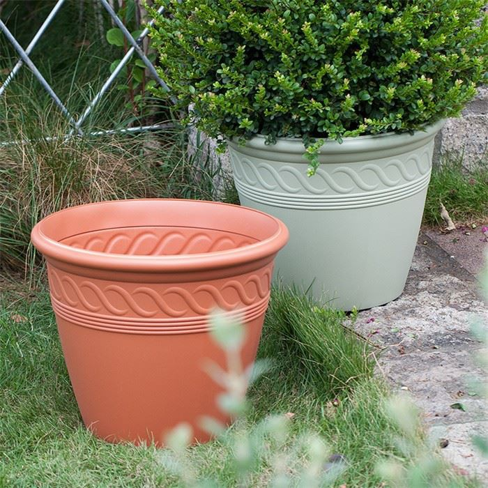 15" Spiral Planter