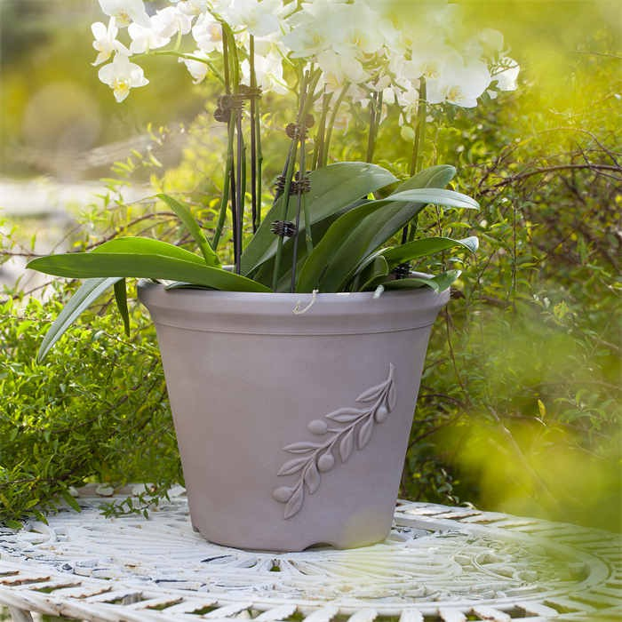 Plastic Planter07