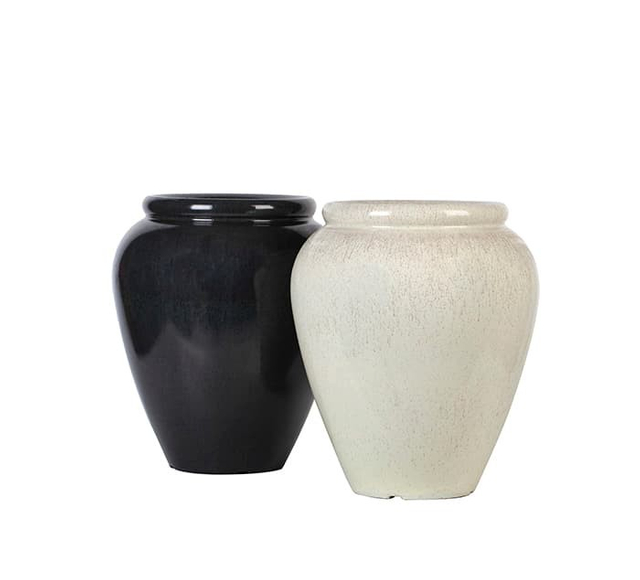 Plastic Wine-Jar Flower Pot