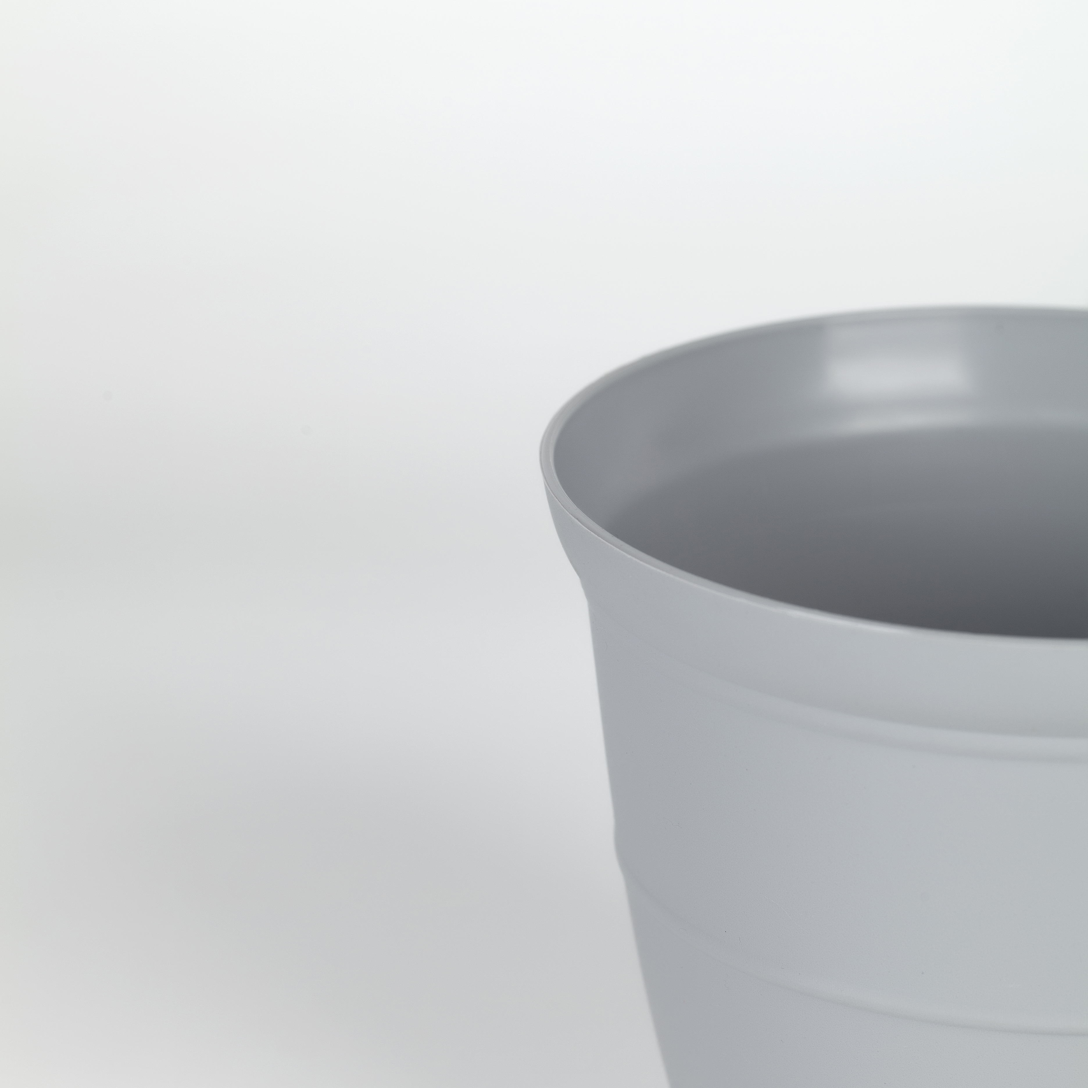 6-Inch PP Smooth Minimalist Japanese Plant Pot for Indoor